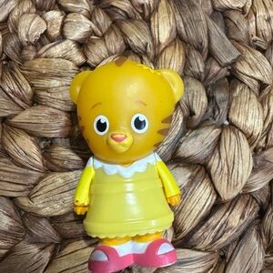 Daniel Tiger and Friends Neighborhood Margaret PVC Plastic Figure 2.25" Tall